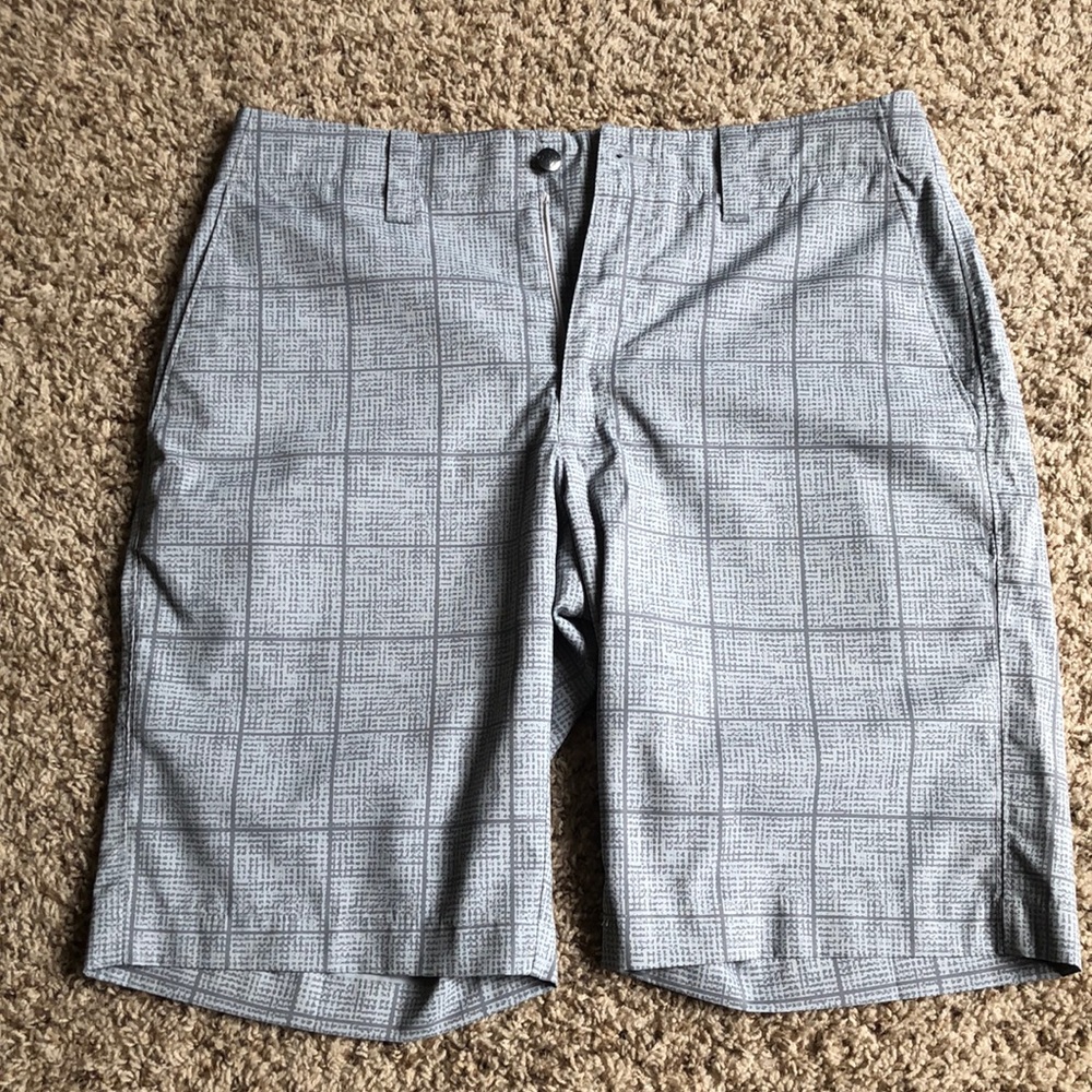 Callaway Golf Shorts Sz 32